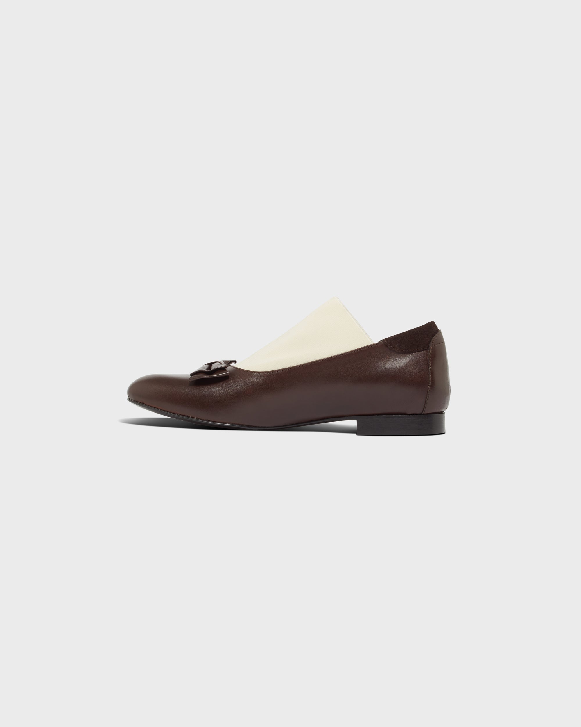 Elastic Opera Shoe in Brown & Ivory