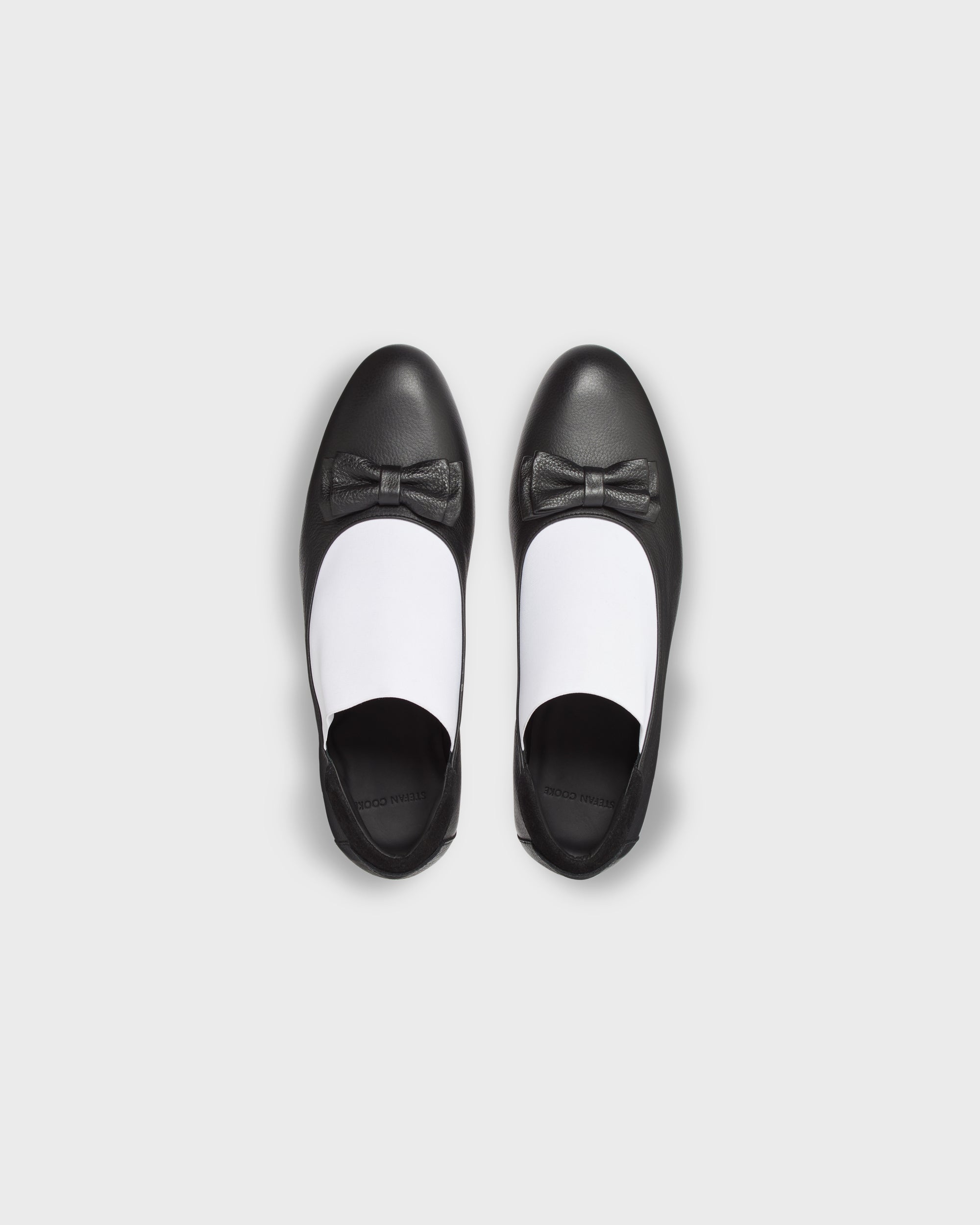 Elastic Opera Shoe in Black & White